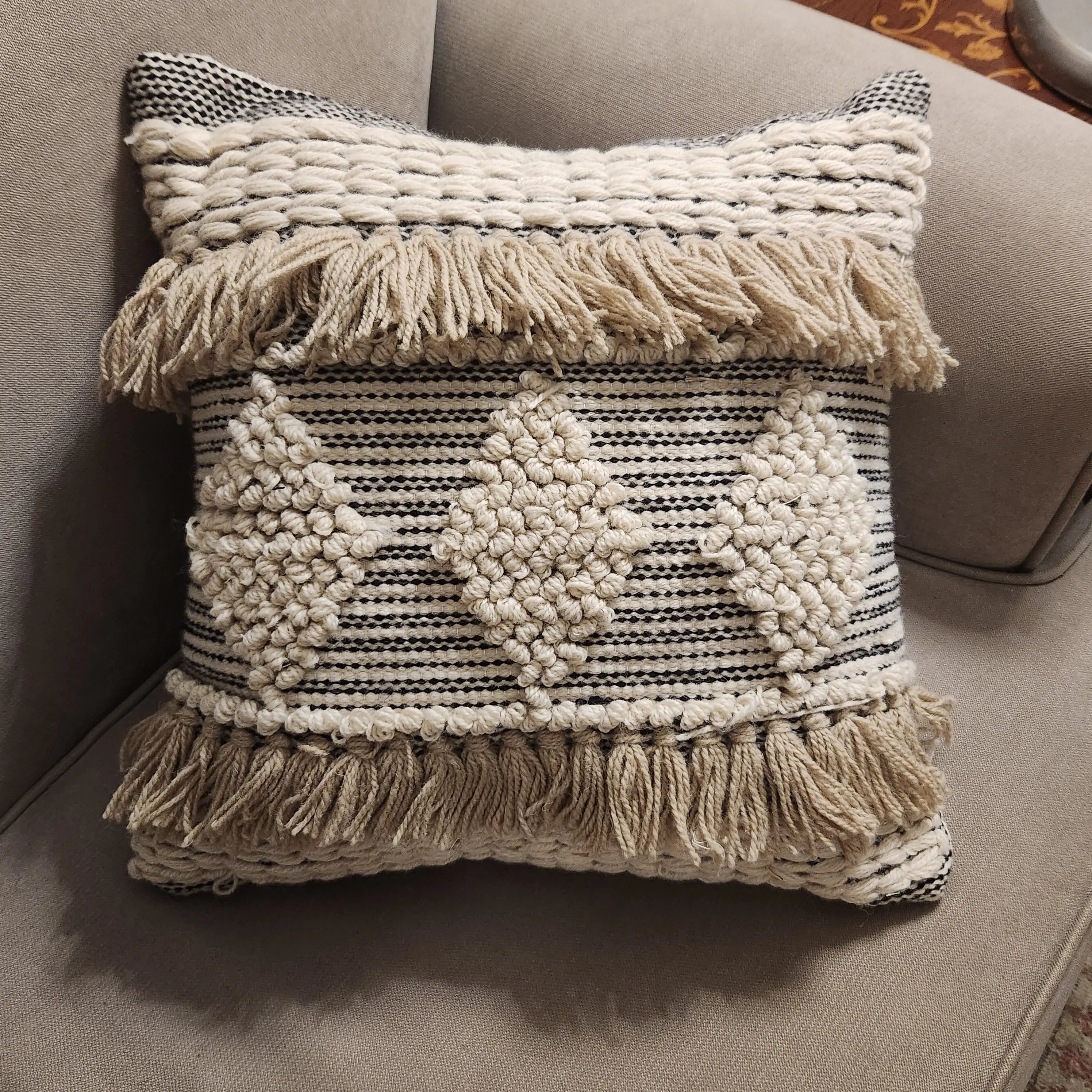 Dima cushion HS HOME DECOR