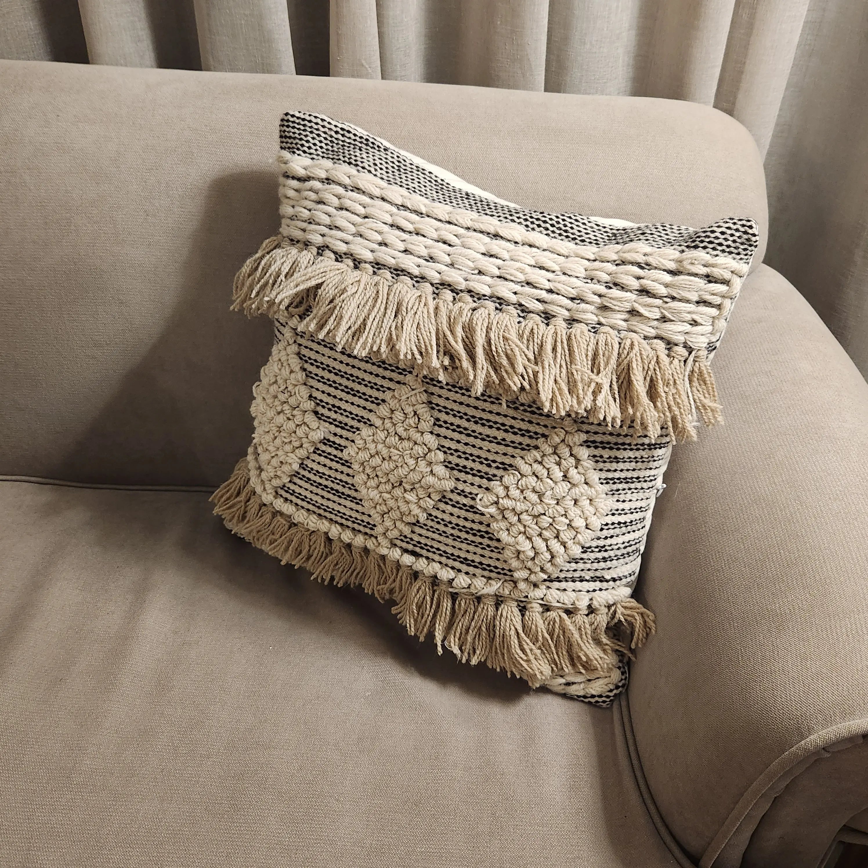 Dima cushion HS HOME DECOR