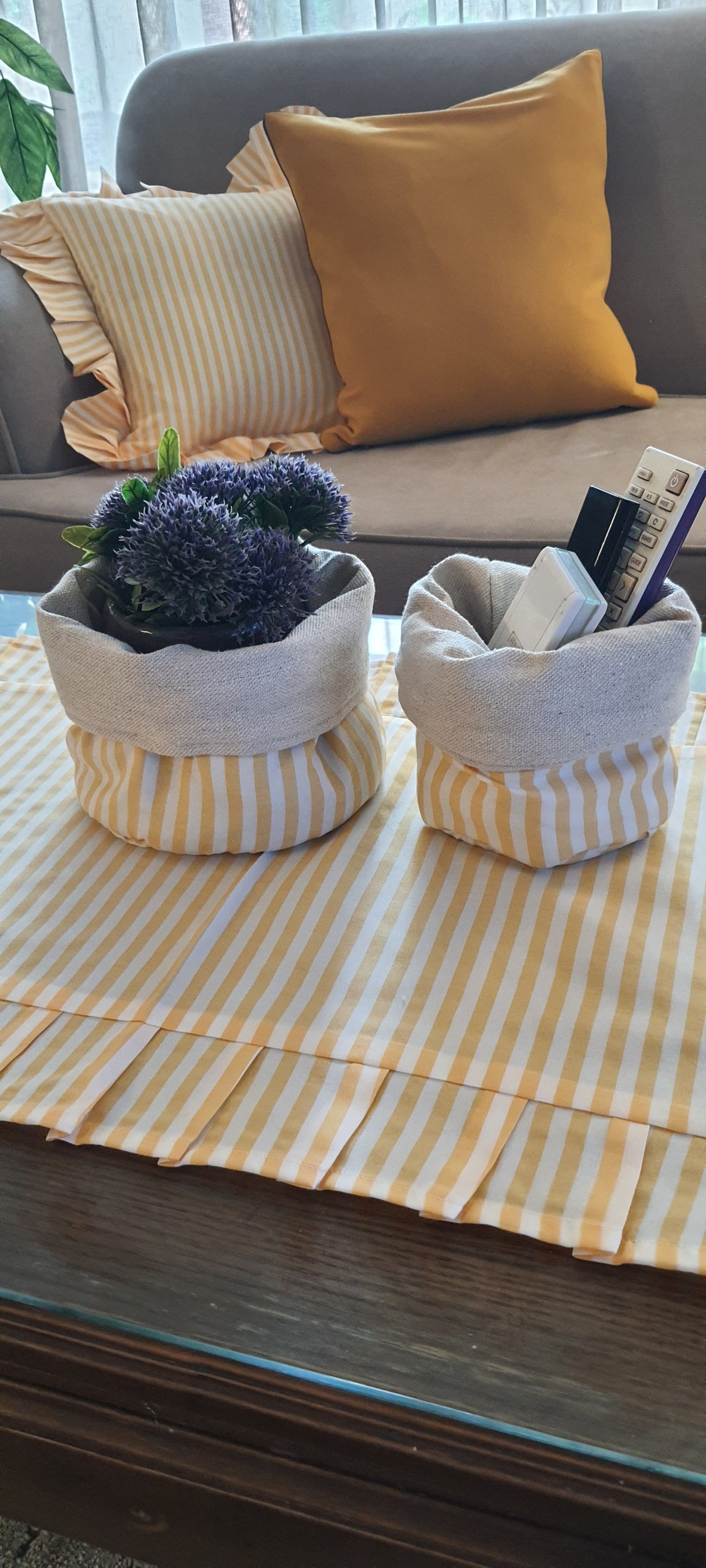 Shine Yellow table Runner Set