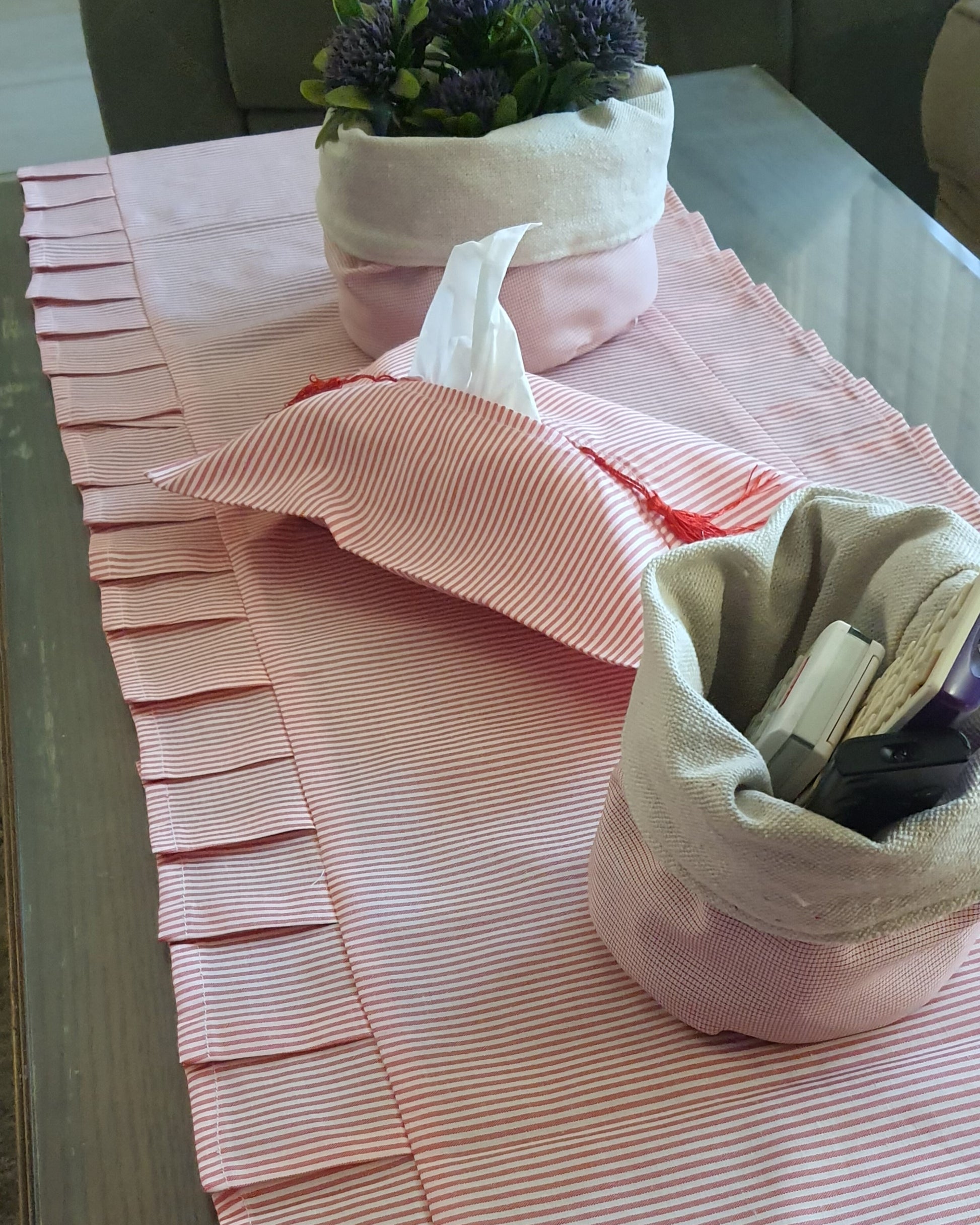 Blush Mix Table Runner Set
