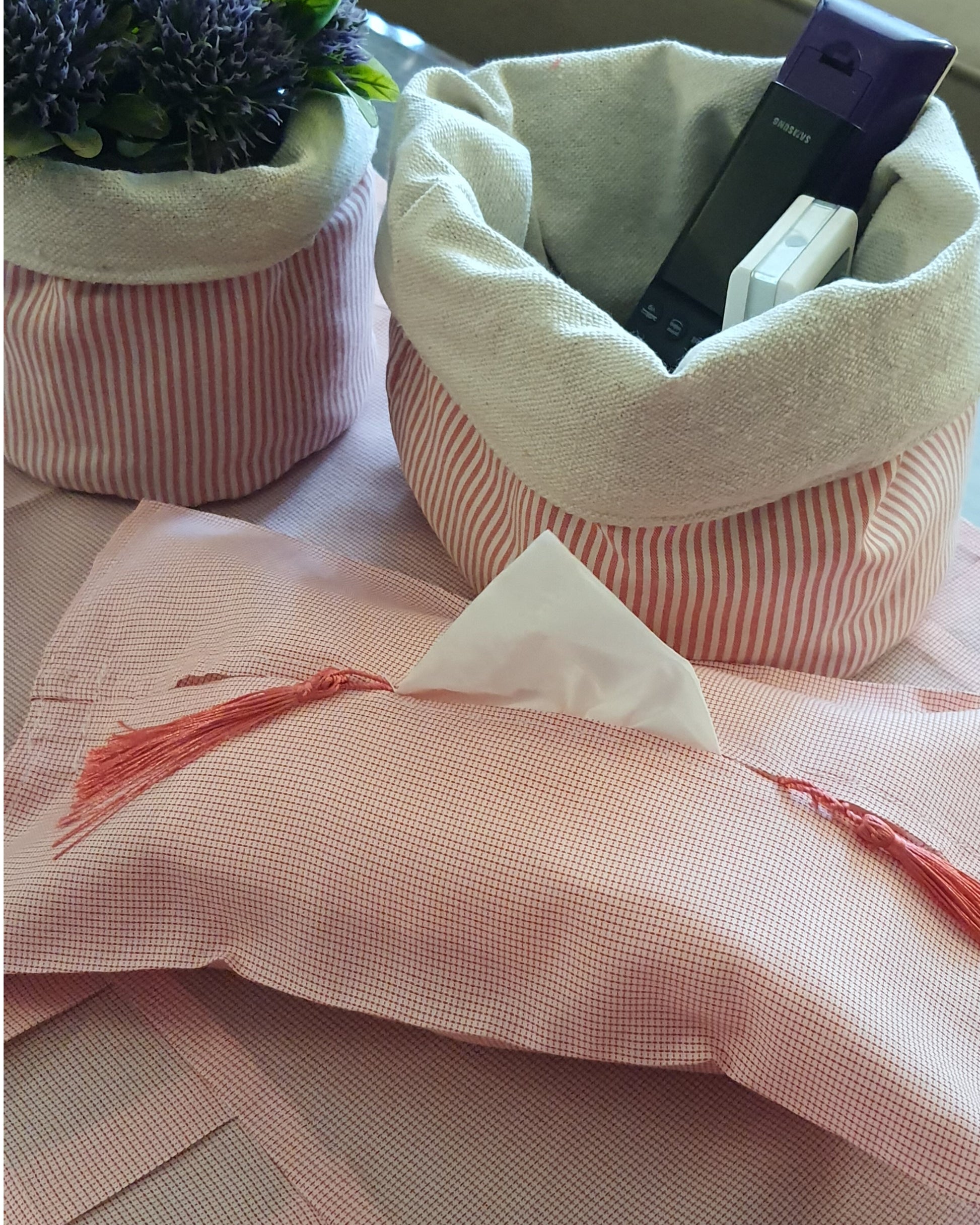 Blush Mix Table Runner Set