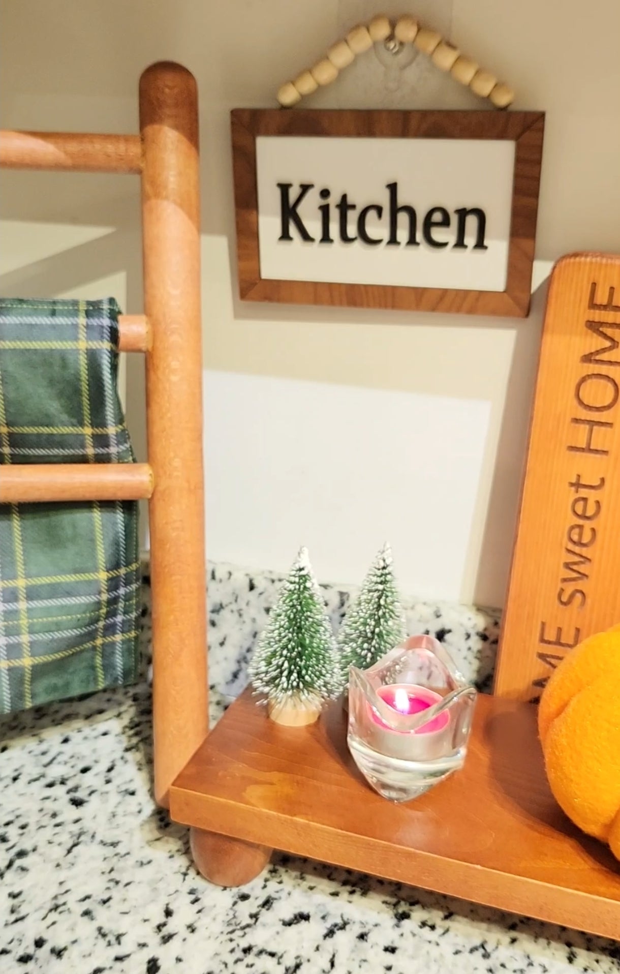 Kitchen wooden tableau