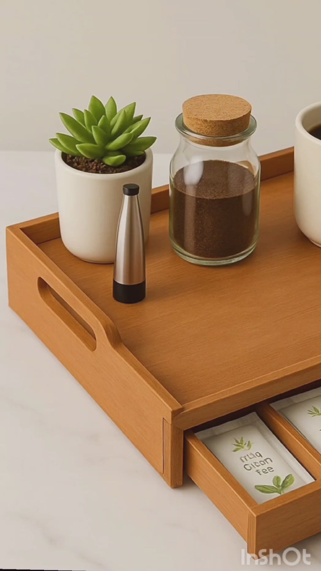 صينية أنيقة بدرج 