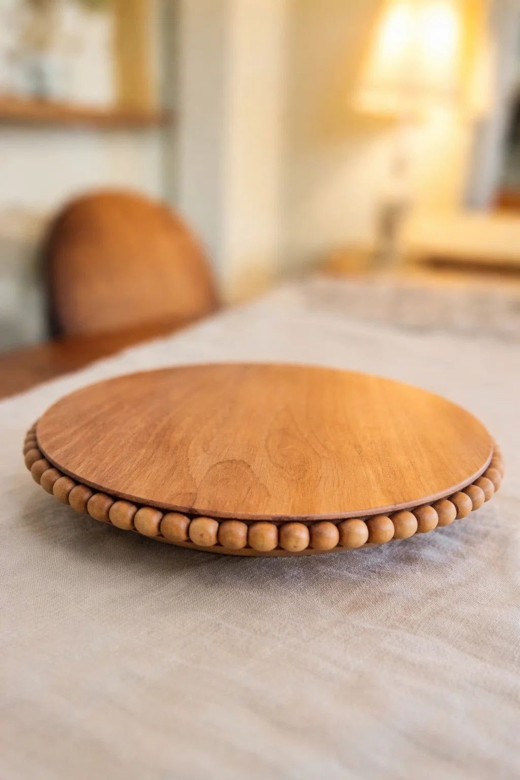 صينية عالية مطرزة بالخرز