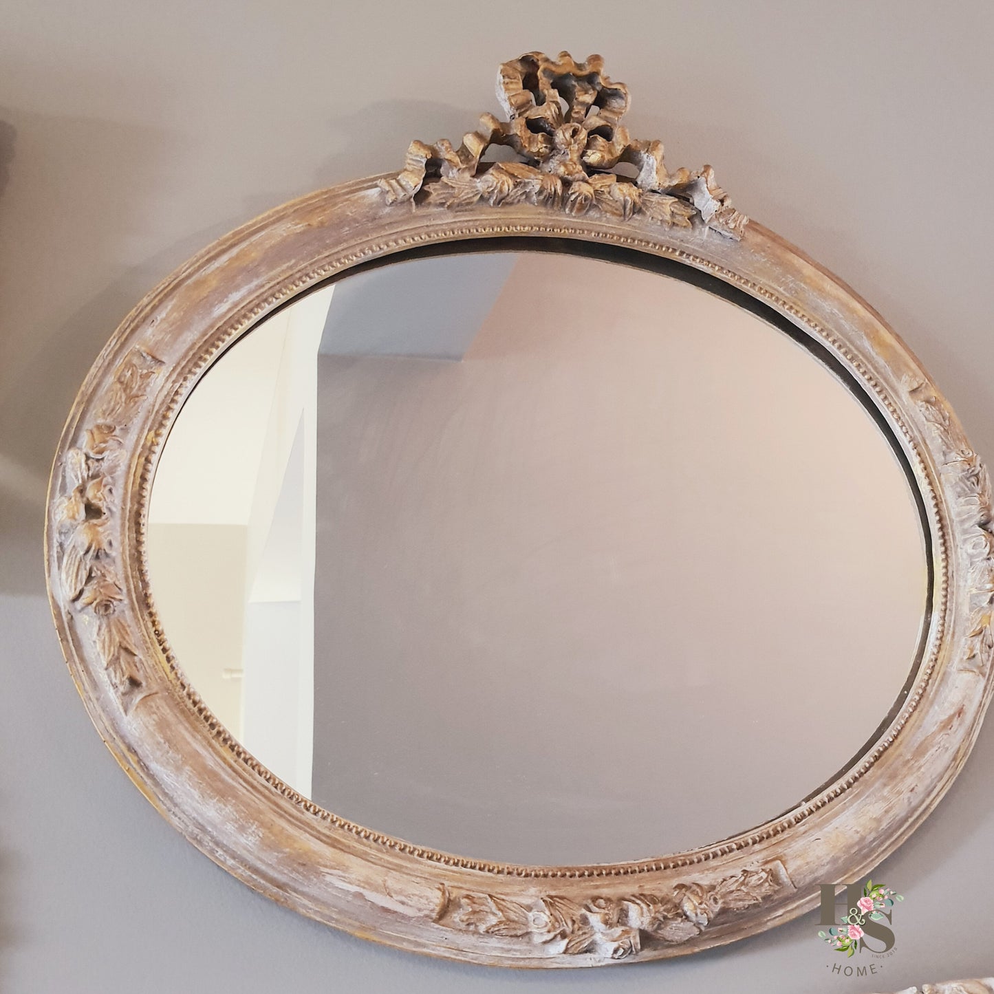 Classic Oval Mirror Frame